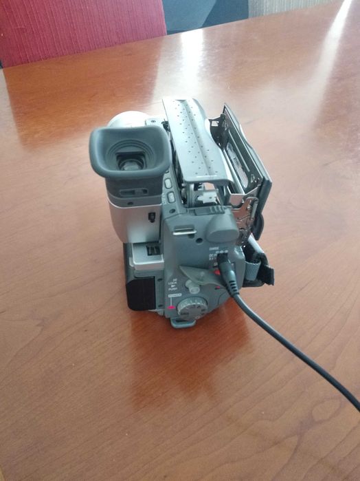 Câmara de Filmar - Canon G1000