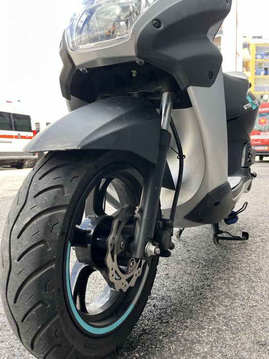 Scooter peugeot kisbee 50cc 4t