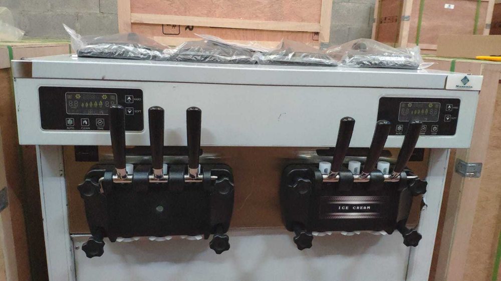 Máquina de Gelados Soft 6 Manípulos MODO NOTURNO NOVA