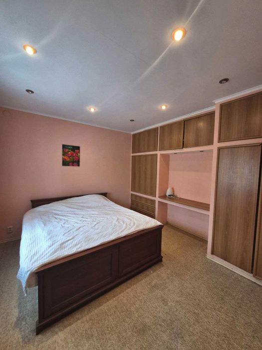 Статус.Простір.Приватність,Част. будинку з мансардою та окремим двором