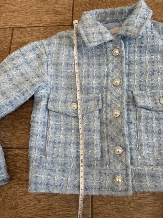 Твідовий костюм на дівчинку