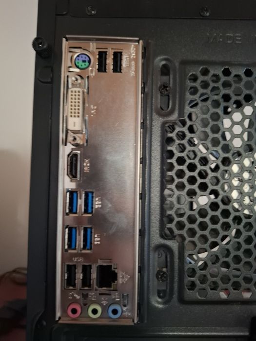 Komputer Windows 10 Home, Gtx 1660 Super , AMD Ryzen 5