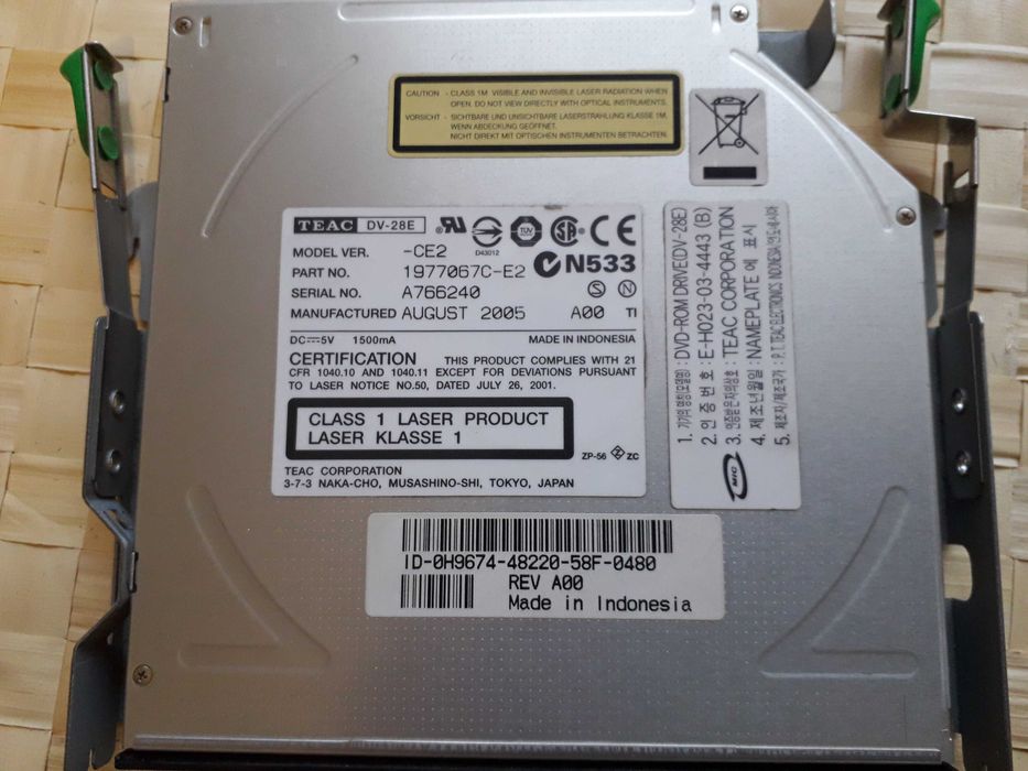 Napęd DVD Teac,Dysk 40 GB Hitachi,,stacja dysk.Sony