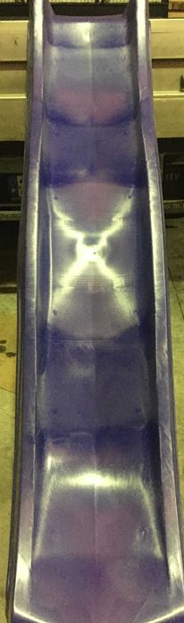 Escorrega de 3m e 2,2m. Preço sem transporte incluído.