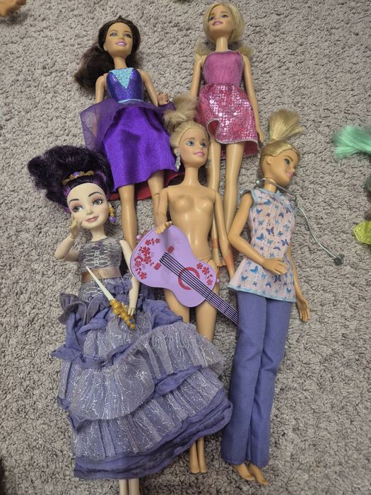 Lalki Barbie i inne