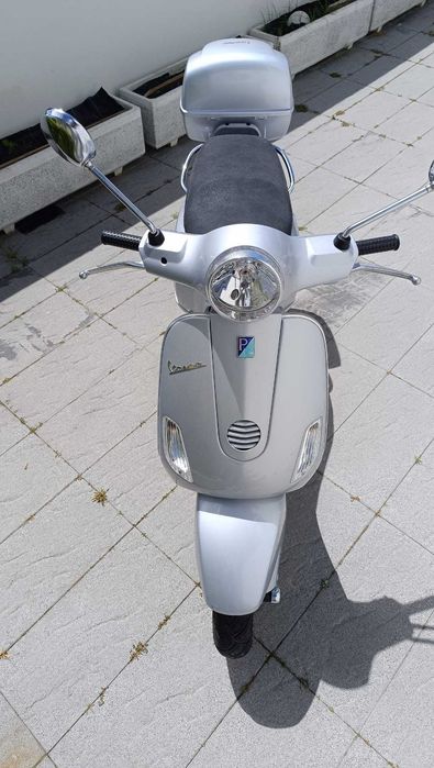 Vespa 125 LX, excelente, 4262 km, oferta da mala original Vespa