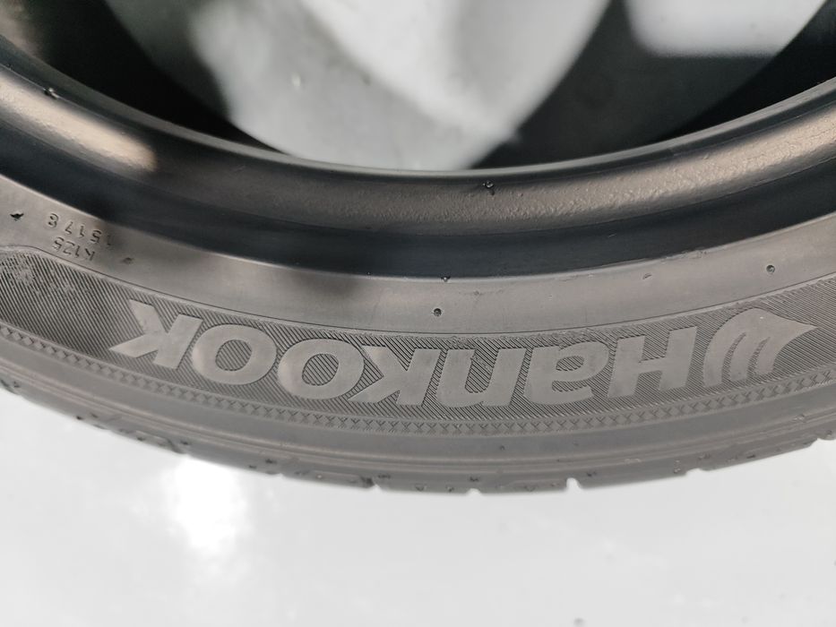 2 pneus semi novos 215-45R17 Hankook - Oferta dos Portes