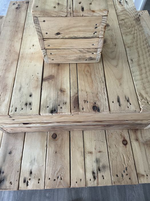 Móvel de andares em madeira