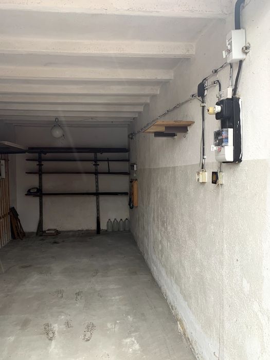 Garaż murowany z prądem ul. Cmentarna