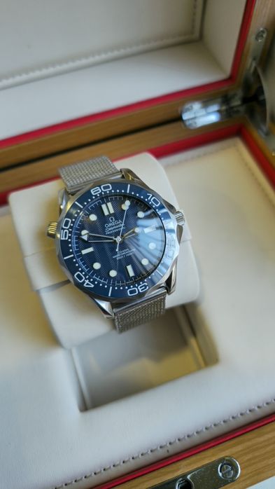 Omega Seamaster-300M (novo modelo 007- Automatic)