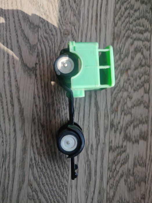 Stara zabawka ciężarówka Guliwer