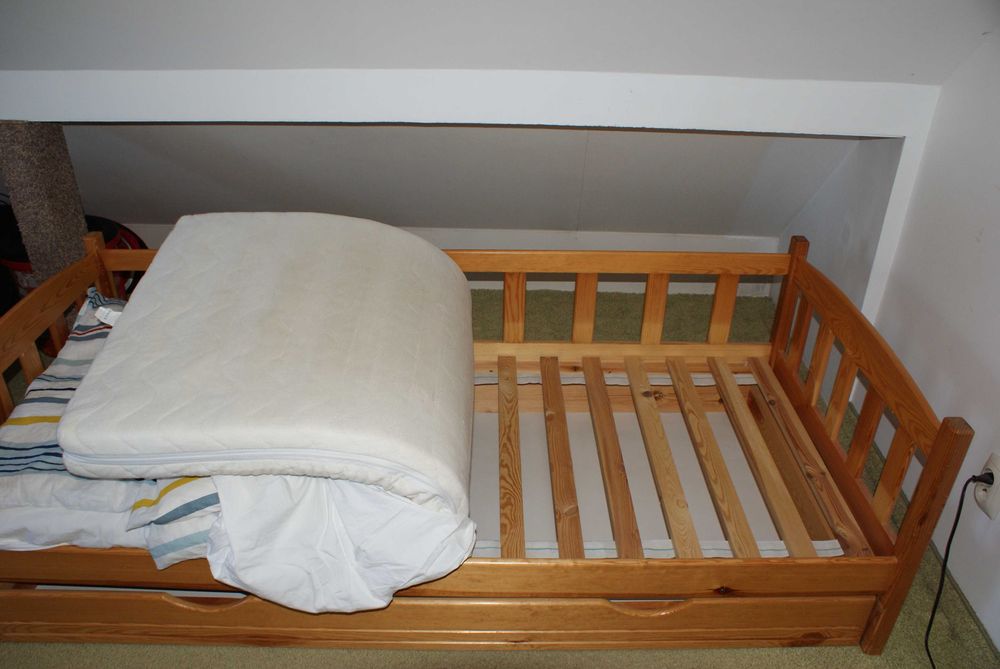 Łóżko drewniane dziecięco - młodzieżowe