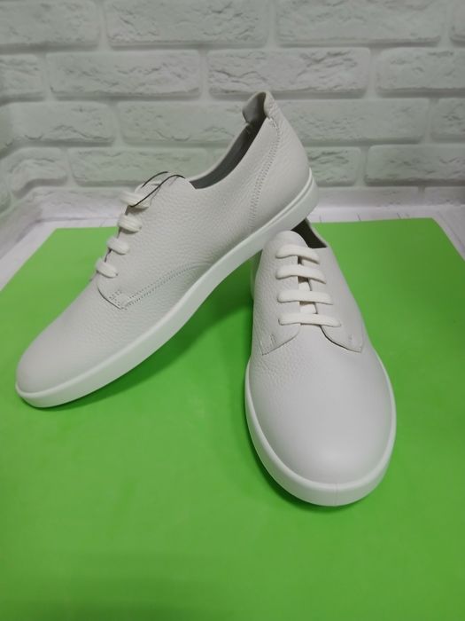 Кросівки жіночі шкіряні ECCO Leisure р.42