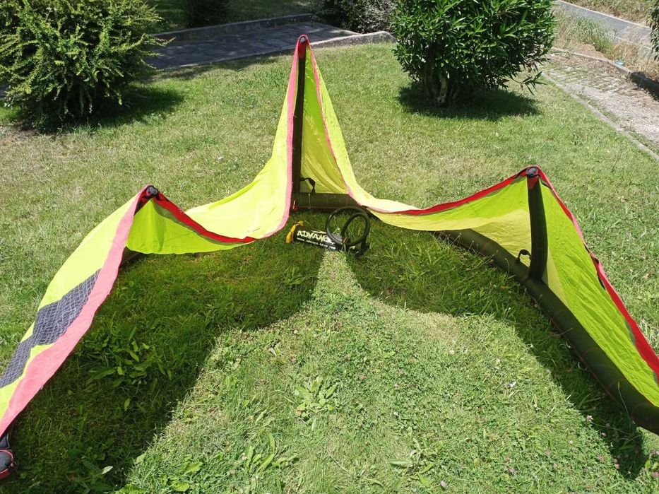 Kite excelente, ideal para aprendizagem e ondas, barra opcional