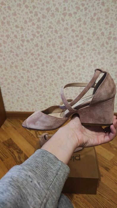 Босоніжки літні замшеві