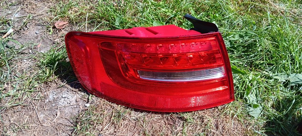 Lampa tylnia lewa Audi A4 wersja angielska