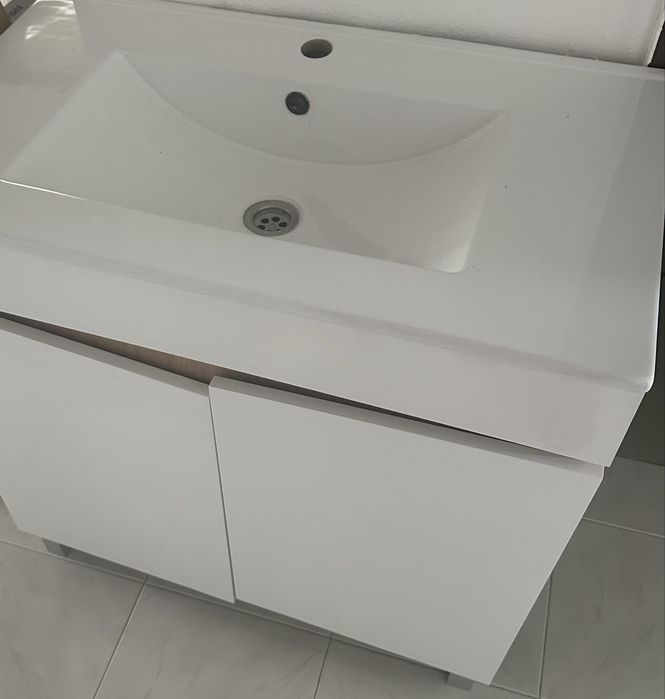 Móvel com lavatório 80 cm branco e carvalho