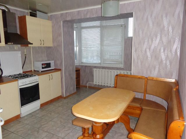 Подобово Люкс. 1-кв. Центр.Wi-Fi. Гаряча вода.