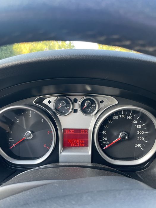 Ford Focus 2009 VIN WF0SXXGCDS9P30811 фото оголошення 6 з 8