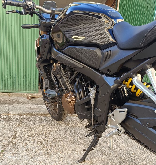 Honda CB650R 2019 | 95cv | 24.000 km | Quickshifter | Dominator