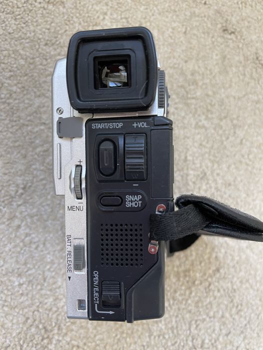 Відеокамера JVC