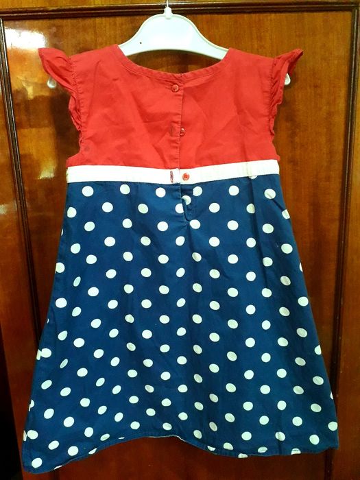 Продам платья 3-5 лет в садик