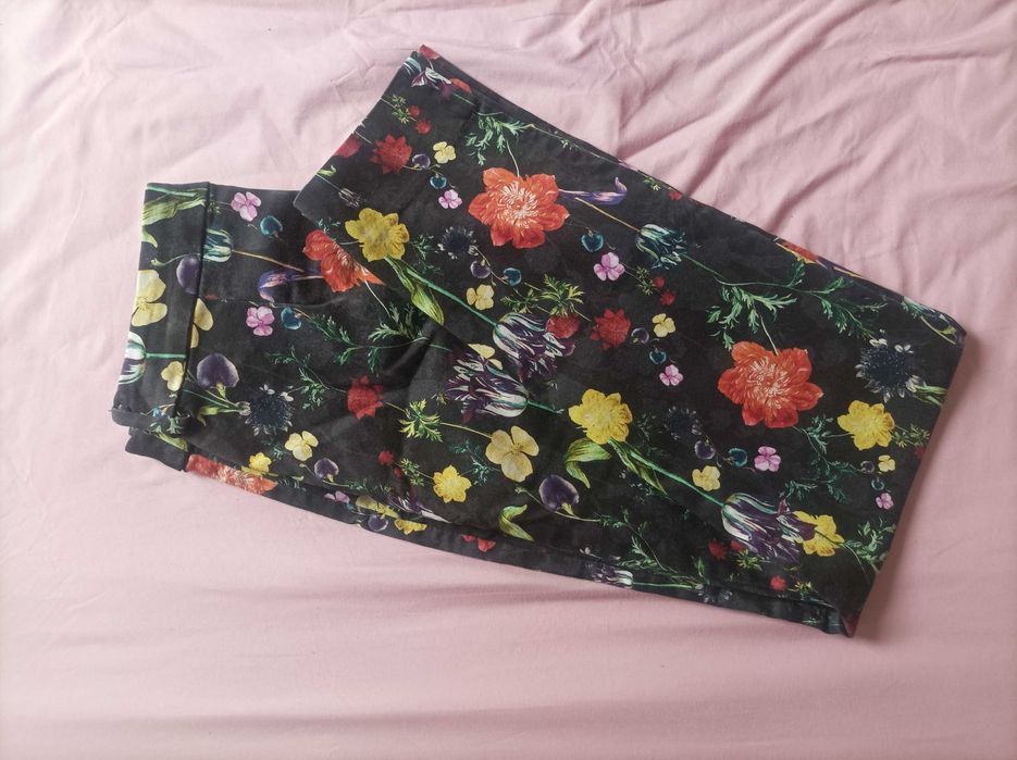 Spodnie w kwiaty H&M 36 S