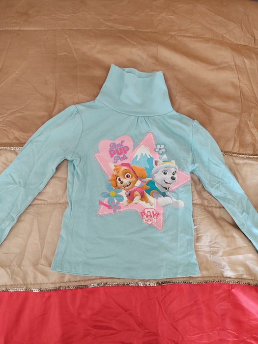 Gola alta de menina 4-5 anos.