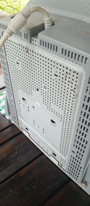 Monitor LG Flatron F700B - początek lat 2000 RETRO