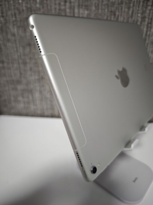 iPad Pro 9.7 на 32 Gb LTE #139