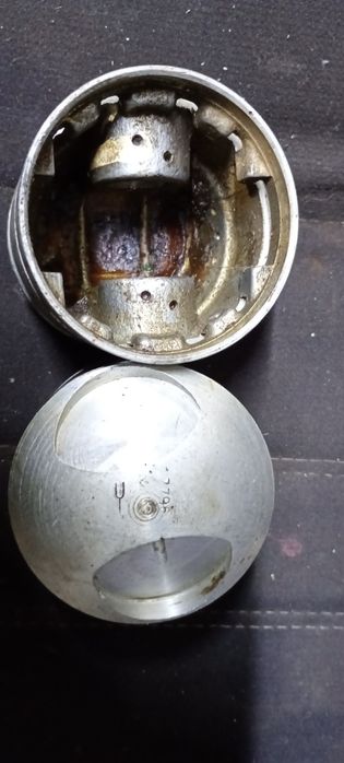 Поршні МТ,Днєпр 77.95 нові СССР