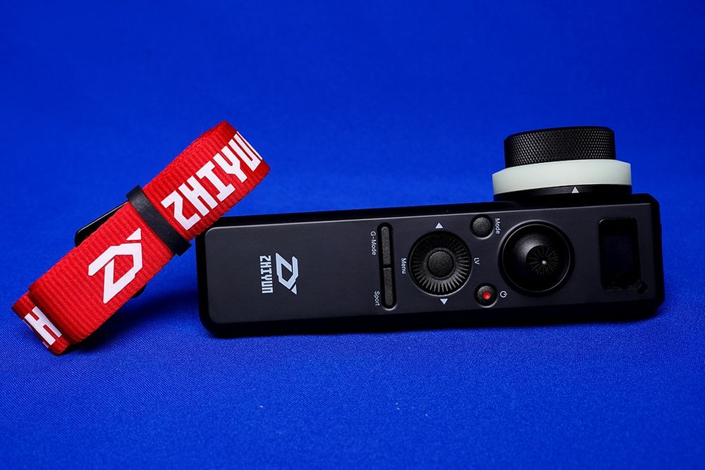 Comando para comandar o zhiyun Crane-2  a distância  novo em folha