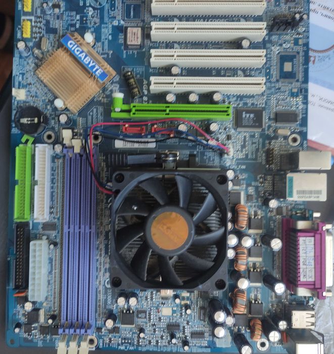 Продам материнські плати