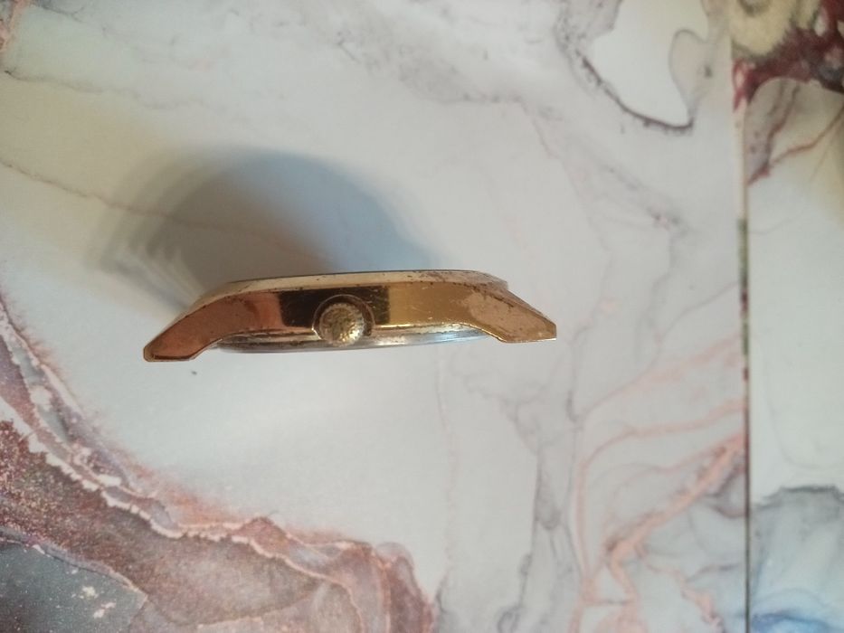 Часы наручные Луч