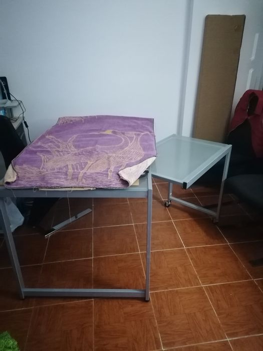 Mesa de trabalho com mesa de apoio vidro fosco