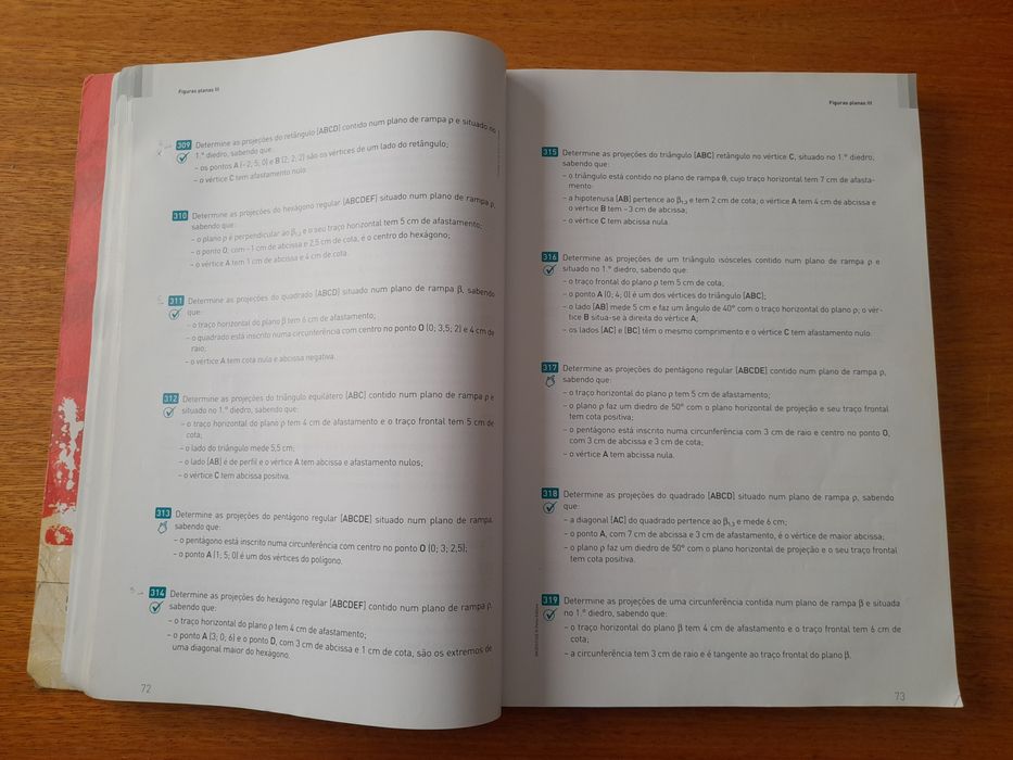Livro de exercícios de geometria descritiva 11° ano Porto Editora
