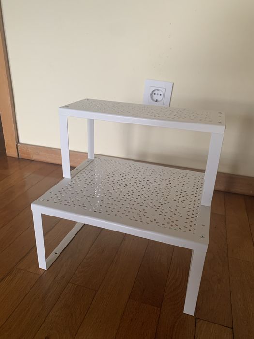 Duas estantes adicionais ikea