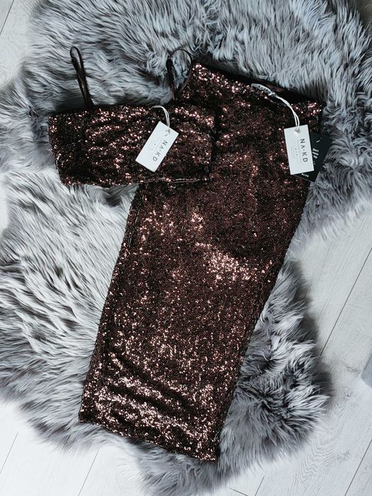 Komplet cekiny Na-kd top i spódnica midi na imprezę