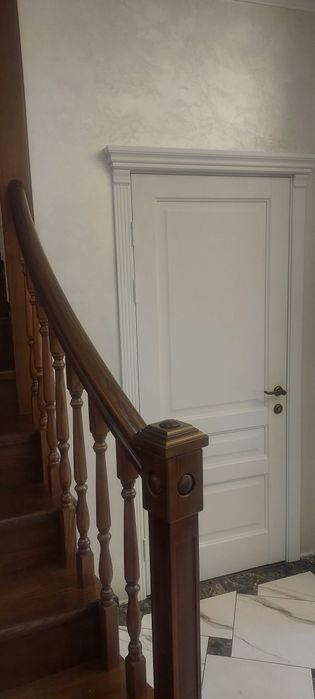 Лестницы,двери,мебель,декоративные панели и др. столярные изделия.