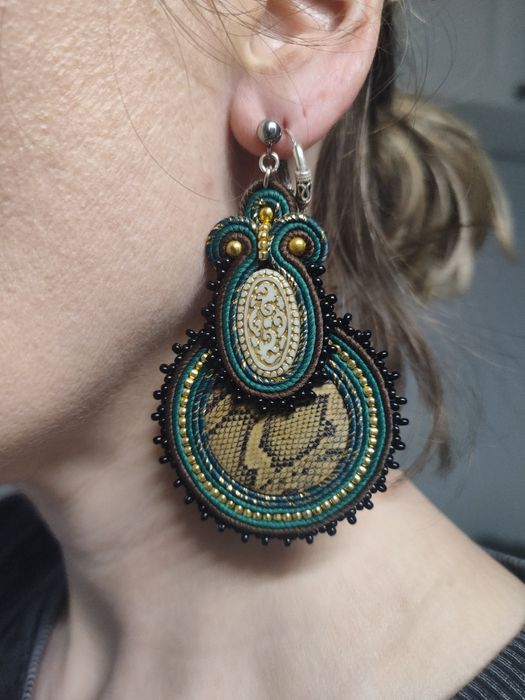 Kolczyki sutasz, motyw wąż