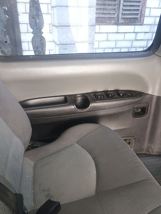 Hyundai H1 2005 2,4 газ/бензин