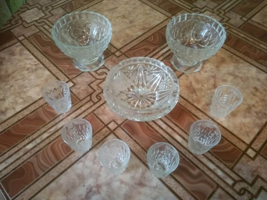 Продам хрусталь.