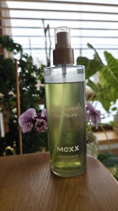 Mexx Inspired Nature mgiełka do ciała