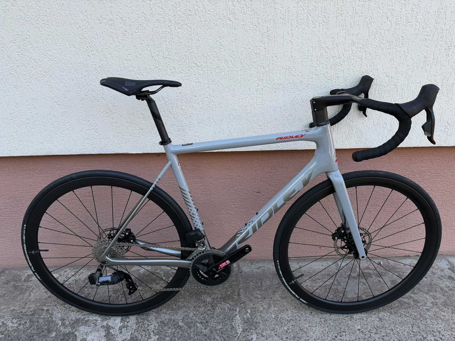 Rower szosowy Ridley Helium SLX Disc, koła carbon, Sram Rival eTap