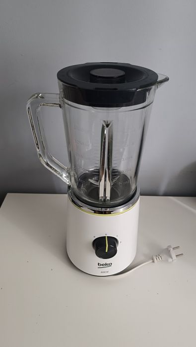 Blender Kielichowym Beko tbn7602w