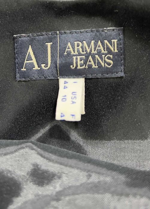 Фірмове плаття Armani Італія