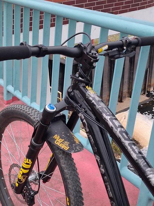 Dartmoor hornet 26 na topowych częściach