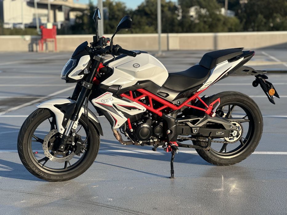 Benelli BN 125 - Oportunidade!