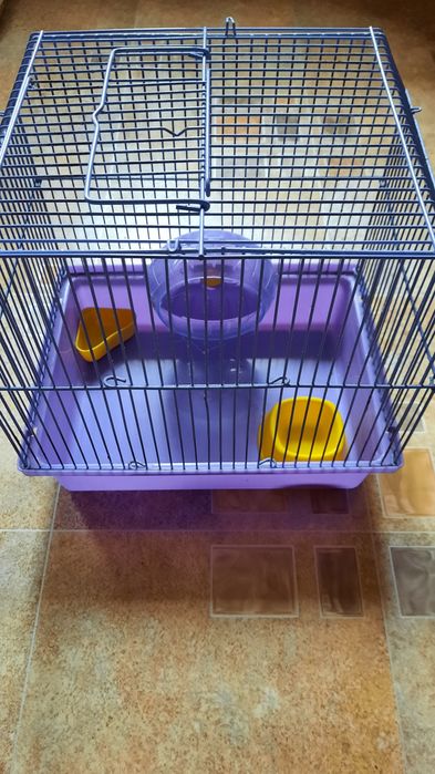 Клетка для хомячка.