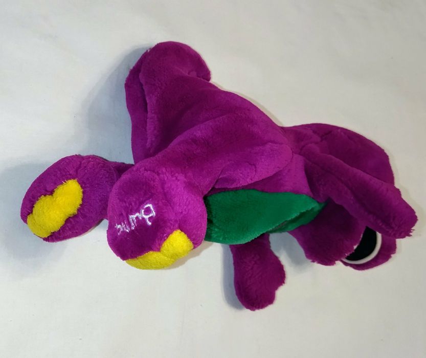 Игрушка. Плюшевая . Винтажная . Dakin Barney . Фиолетовый динозавр.